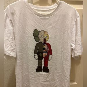 Kaws x uniqlo white tee